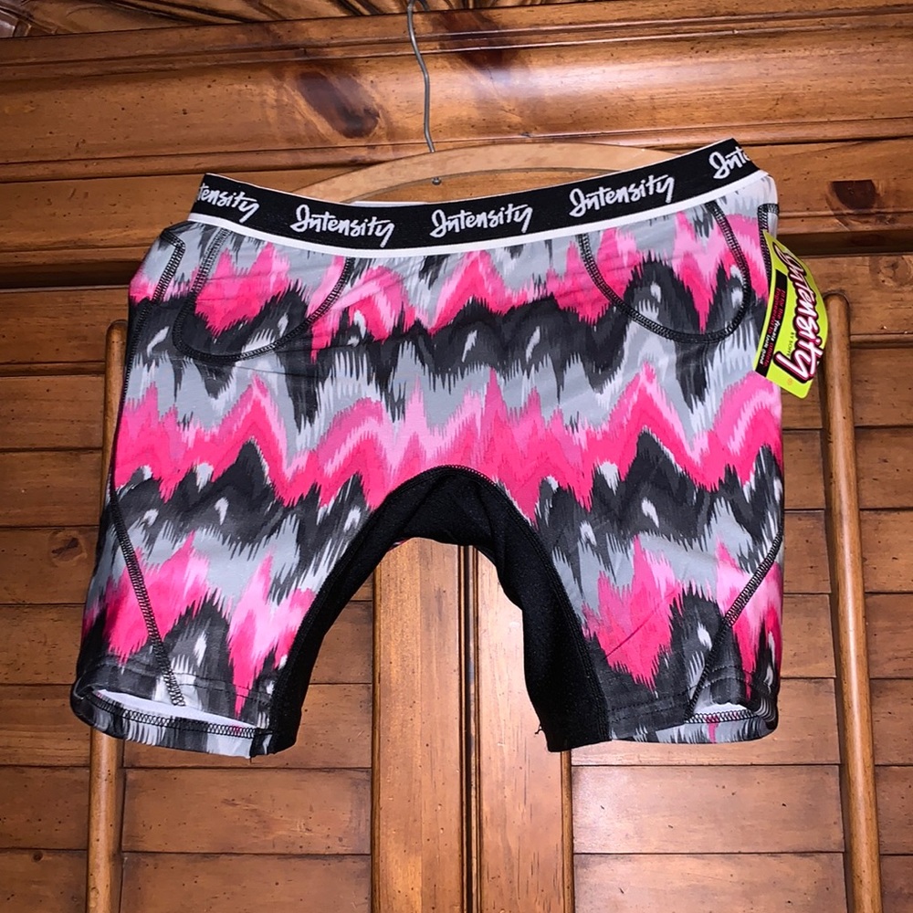 NWT Intensity by Soffe Pants Fit for the female athlete.Engineered to look good
